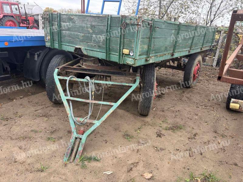 3,5 tonnás fixes pótkocsi