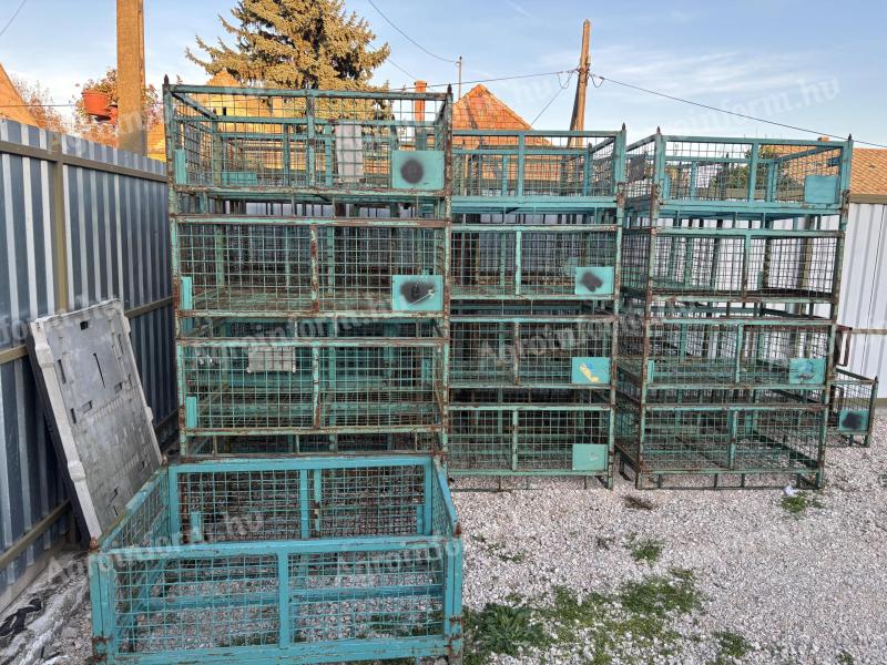 Fém kalodák eladók