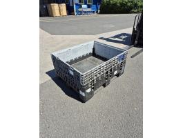 Műanyag tároló konténer, kaloda, összecsukható láda