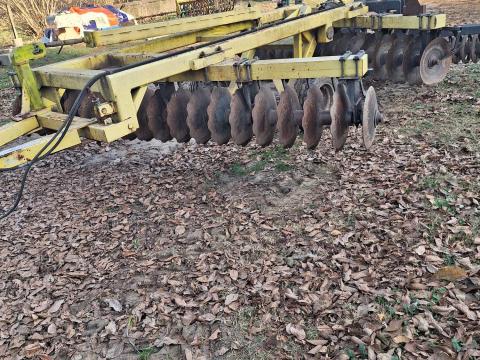 4 méteres tárcsa almunkáloval