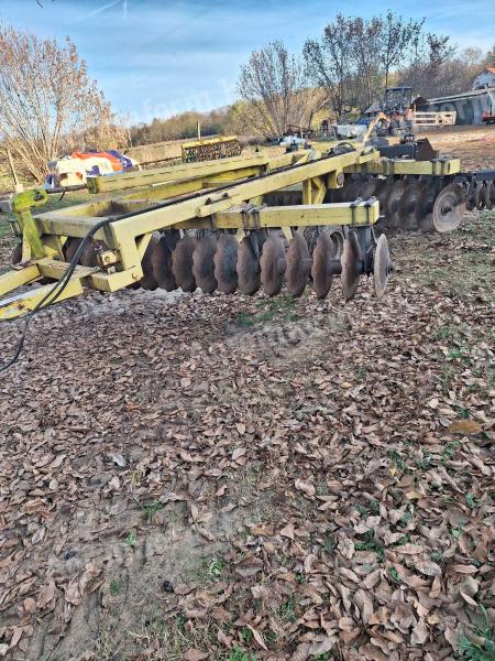 4 méteres tárcsa almunkáloval