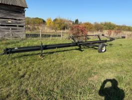 New Holland szállítókocsi