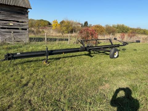 New Holland szállítókocsi