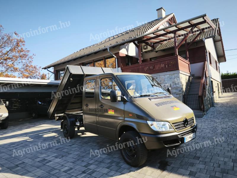 Német katonai Bundeswehr Mercedes Sprinter 4x4 platós terepjáró honvédségi