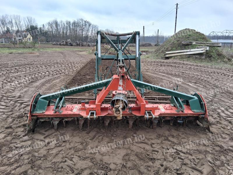 Vogel&Noot EN 300 tip 3 méteres forgóborona hidraulikus vetőgép konzollal