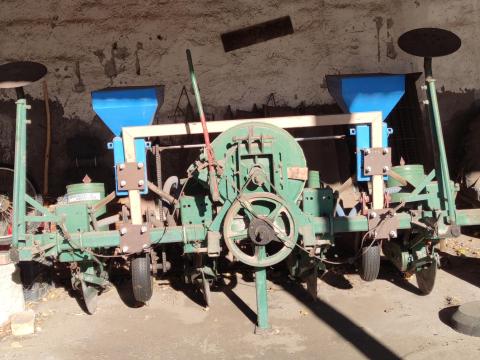 SPC 4 soros Vetőgép