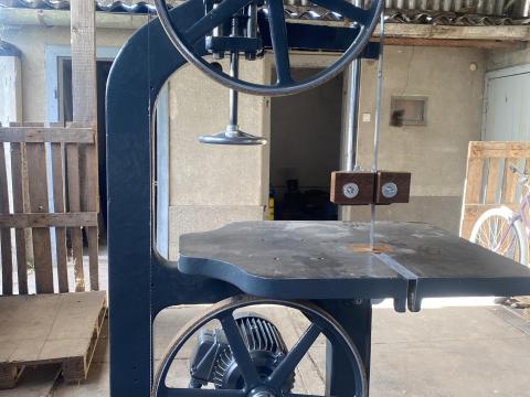 Kiskőrösi 600 szalagfűrész eladó