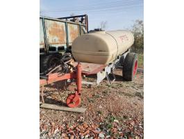 Vizes tartály szivattyúval (2800l)