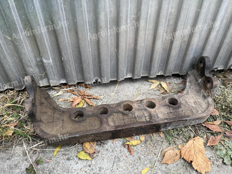 Eladó Mtz hátsó kereszttartó vonópad