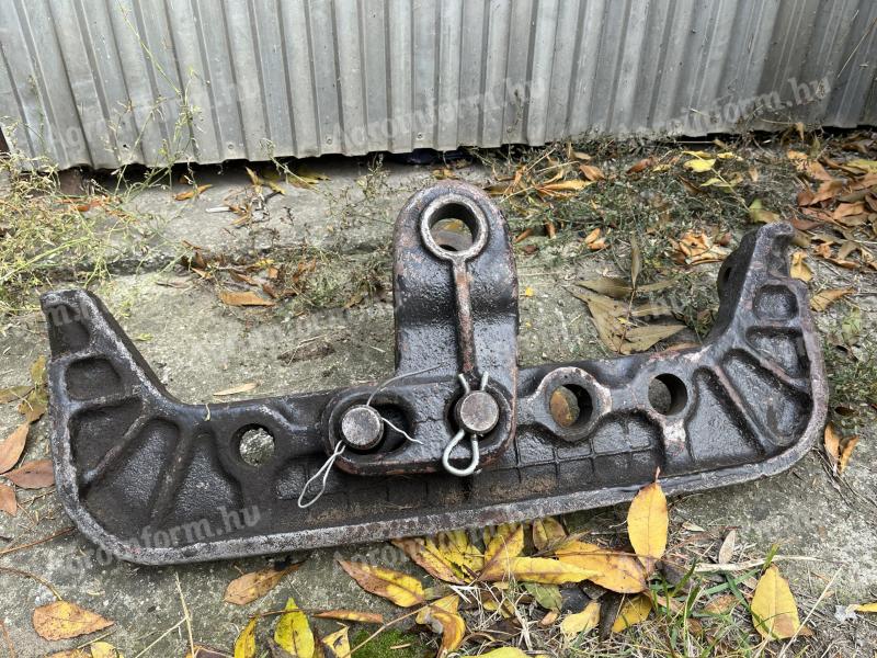 Eladó MTZ hátsó kereszttartó vonópad és villa