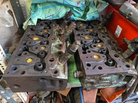 Eladó Rába hengerfej jó állapotban