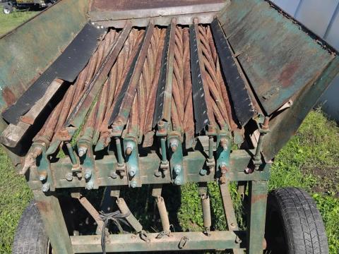 Eladó hagymatisztító gép Győr-Moson-Sopron vármegyében Eladó hagymatisztító gép Győr-Moson-Sopron vármegyében