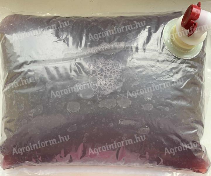 Eladó frissen préselt 100% szőlőlé – Merlot,  Zweigelt,  Rizling
