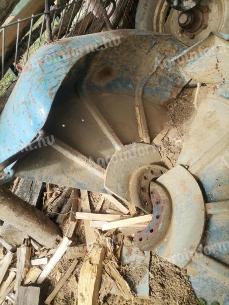 Traktor sárvédő eladó,  sárvédők több típushoz — Warchalowski és más traktorokra is