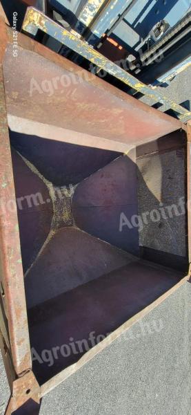 Vetőmag konténer, leeresztő síppal ellátott terménytároló, vetőmag tároló konténer