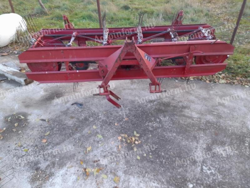 Pöttinger 2méteres rendsodró,  rendkezelő,  rendterítő