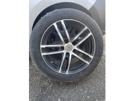 Személygépkocsi téli gumi eladó 215/55 R17