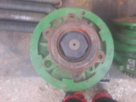 John deere varikul. John deere varikul.