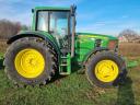 John Deere 6930