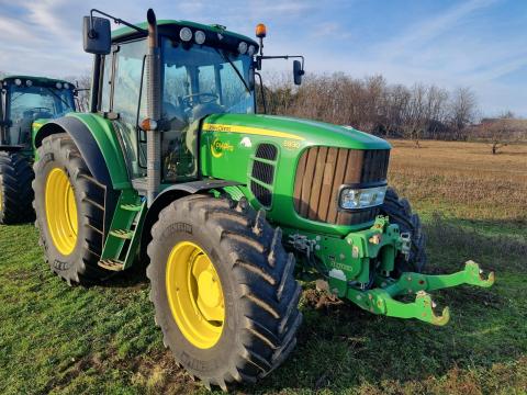 John Deere 6930 Premium traktor eladó