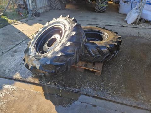 Fendt 300, 400 és 700 szériához felni szett eladó Fendt 300, 400 és 700 szériához felni szett eladó