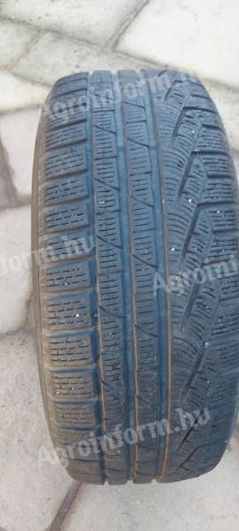 Téli gumi 17-es, DOT: 4013, Pirelli 245/55 R17 eladó