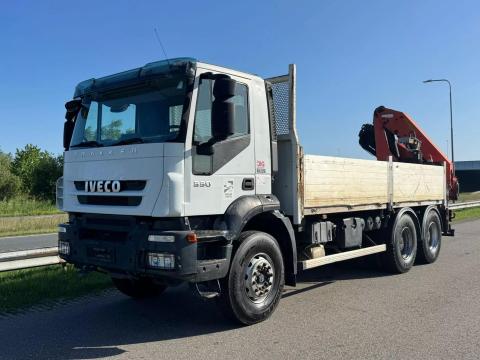 Iveco Trakker 330 6×4 / 2008 / 19 197 üzemóra / Lízing 20%-tól