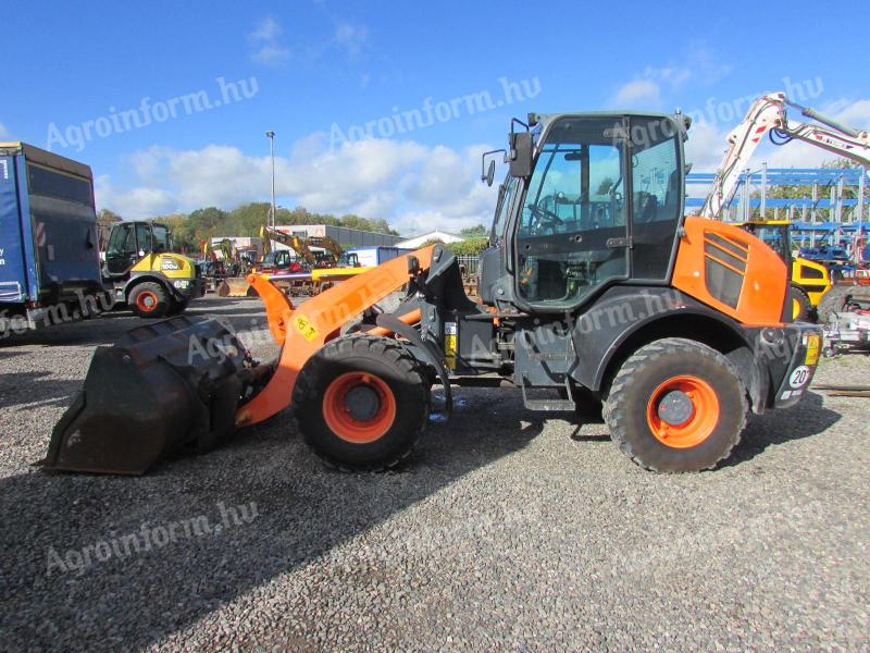 Komatsu WA 100 M-7 / 2015 / 4.532 üzemóra / Lízing 20%-tól