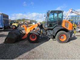 Komatsu WA 100 M-7 / 2015 / 4.532 üzemóra / Lízing 20%-tól