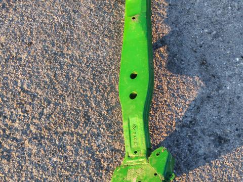 John Deere 7700-7800 jobb oldali függesztőkar eladó John Deere 7700-7800 jobb oldali függesztőkar eladó