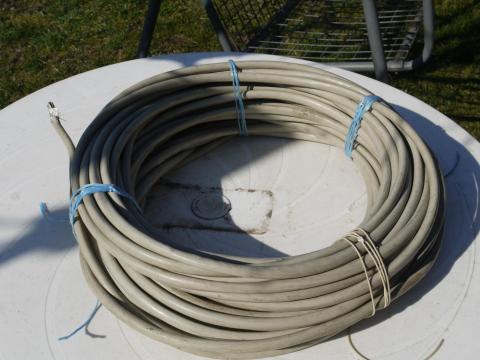 Eladó 41 méter árnyékolt adatkábel Eladó 41 méter árnyékolt adatkábel