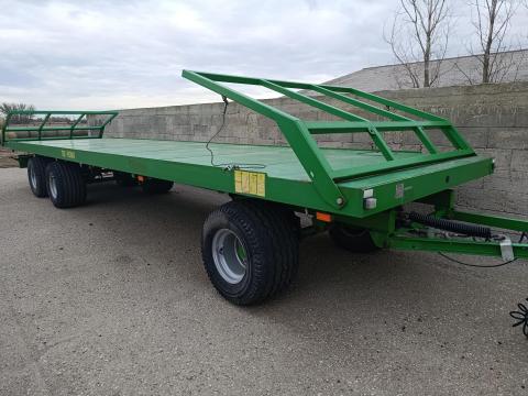 Bálaszállító pótkocsi eladó - PRONAR T026 újszerű állapotban Bálaszállító pótkocsi eladó - PRONAR T026 újszerű állapotban