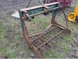 ÁGYÁSKIEMELŐ,  CSEMETEKIEMELŐ