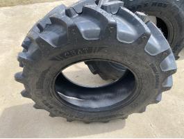 11.2-20 MRL ÖZKA ROSAVA CEAT BKT MTZ első gumi Nyíregyháza,  Alkony u