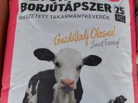 FarmLine Latte Intenzo borjútápszer 25 kg FarmLine Latte Intenzo borjútápszer 25 kg