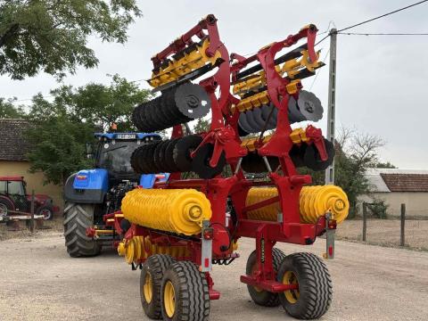 Vaderstad Carrier 650 rövidtárcsa aprítóhengerrel Vaderstad Carrier 650 rövidtárcsa aprítóhengerrel