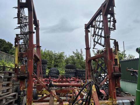 8,4 méteres nehézfogas simító eladó 8,4 méteres nehézfogas simító eladó