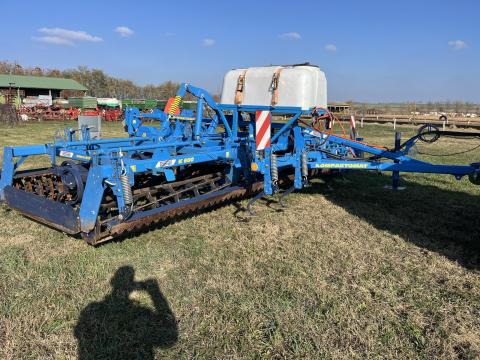 Farmet kompaktor 6 méter munkaszélességgel, kiváló állapotban eladó Farmet kompaktor 6 méter munkaszélességgel, kiváló állapotban eladó