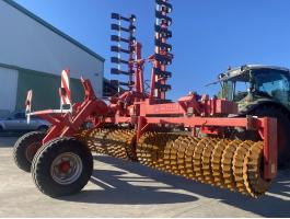 Güttler PW 640 ASL Master henger FlatSpring talajsimítóval eladó