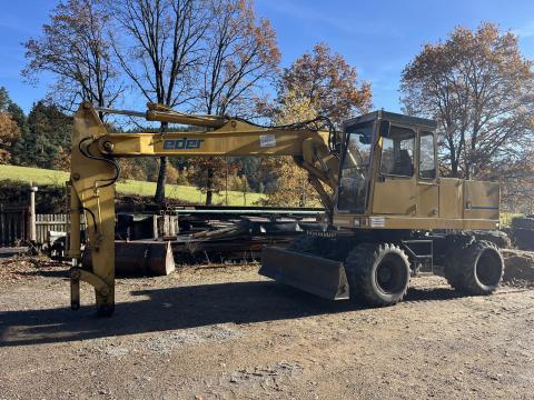 Eder M815 gumikerekes forgókotró Eder M815 gumikerekes forgókotró