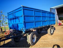 HW-8011 pótkocsi eladó