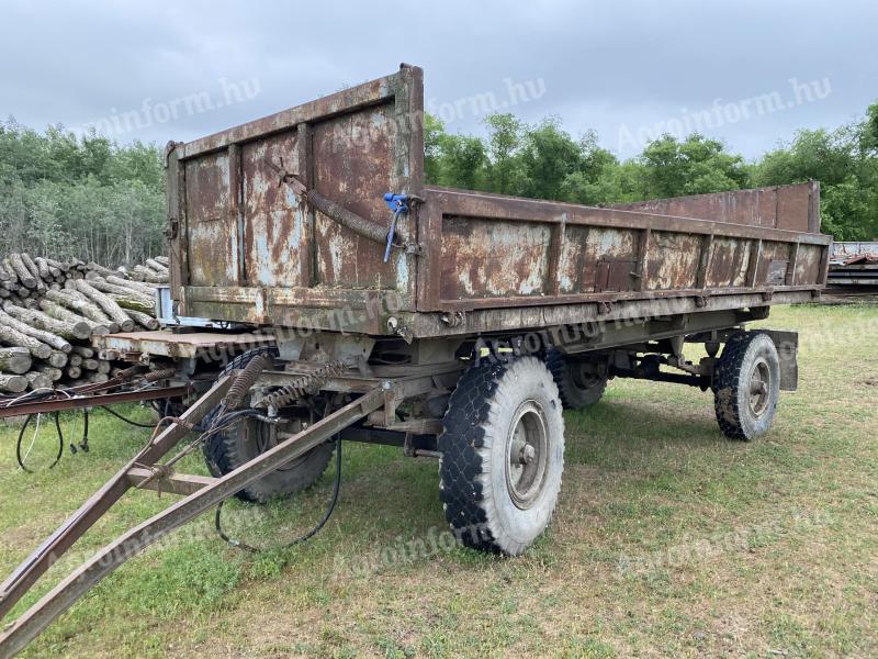 HW 8011 pótkocsi eladó, felújításra alkalmas