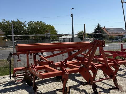 Vogel-Noot gruber vetőládával Vogel-Noot gruber vetőládával