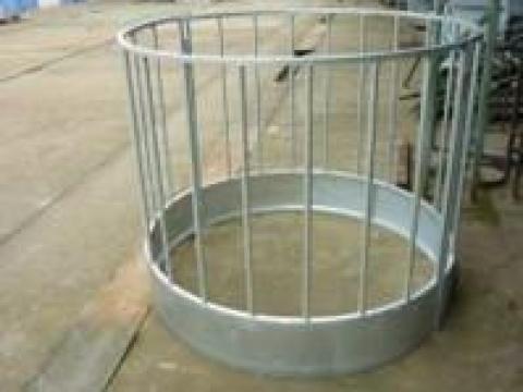 Juh körbála etető tüzihorganyzott kivitelben, 160 cm átmérővel Juh körbála etető tüzihorganyzott kivitelben, 160 cm átmérővel