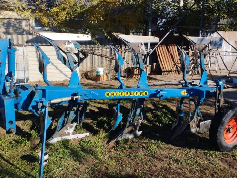 3 fejes réselt rábe eke ( Vogel MTZ lemken) 3 fejes réselt rábe eke ( Vogel MTZ lemken)