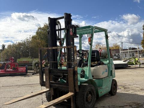 Mitsubishi 2,5 t targonca Mitsubishi 2,5 t targonca