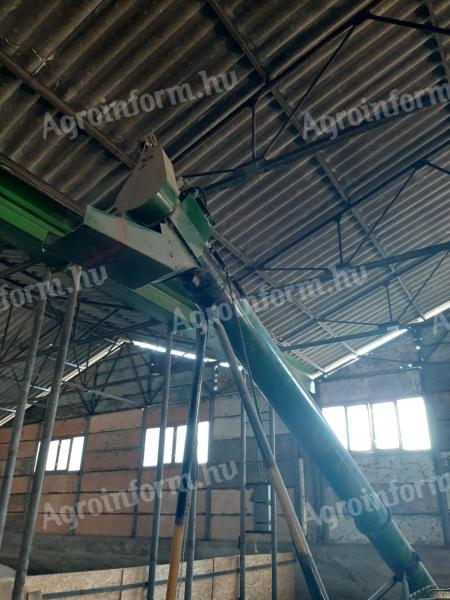 Terményfelhordó csiga 