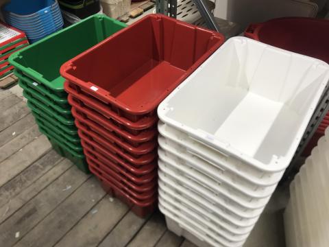 Húsos láda, műanyag láda, sózó, pácoló láda több méretben Húsos láda, műanyag láda, sózó, pácoló láda több méretben