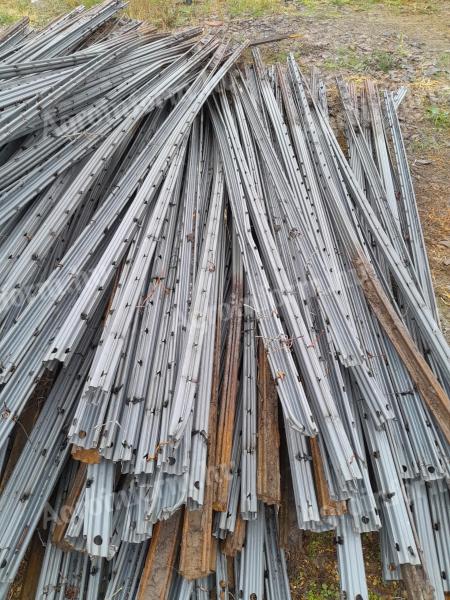 Kerítés oszlop horganyzott