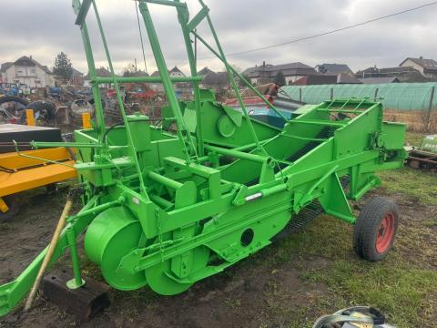 WÜHLMAUS 411 BURGONYAKOMBÁJN, BURGONYASZEDŐ ÚJ SZALAGOKKAL WÜHLMAUS 411 BURGONYAKOMBÁJN, BURGONYASZEDŐ ÚJ SZALAGOKKAL